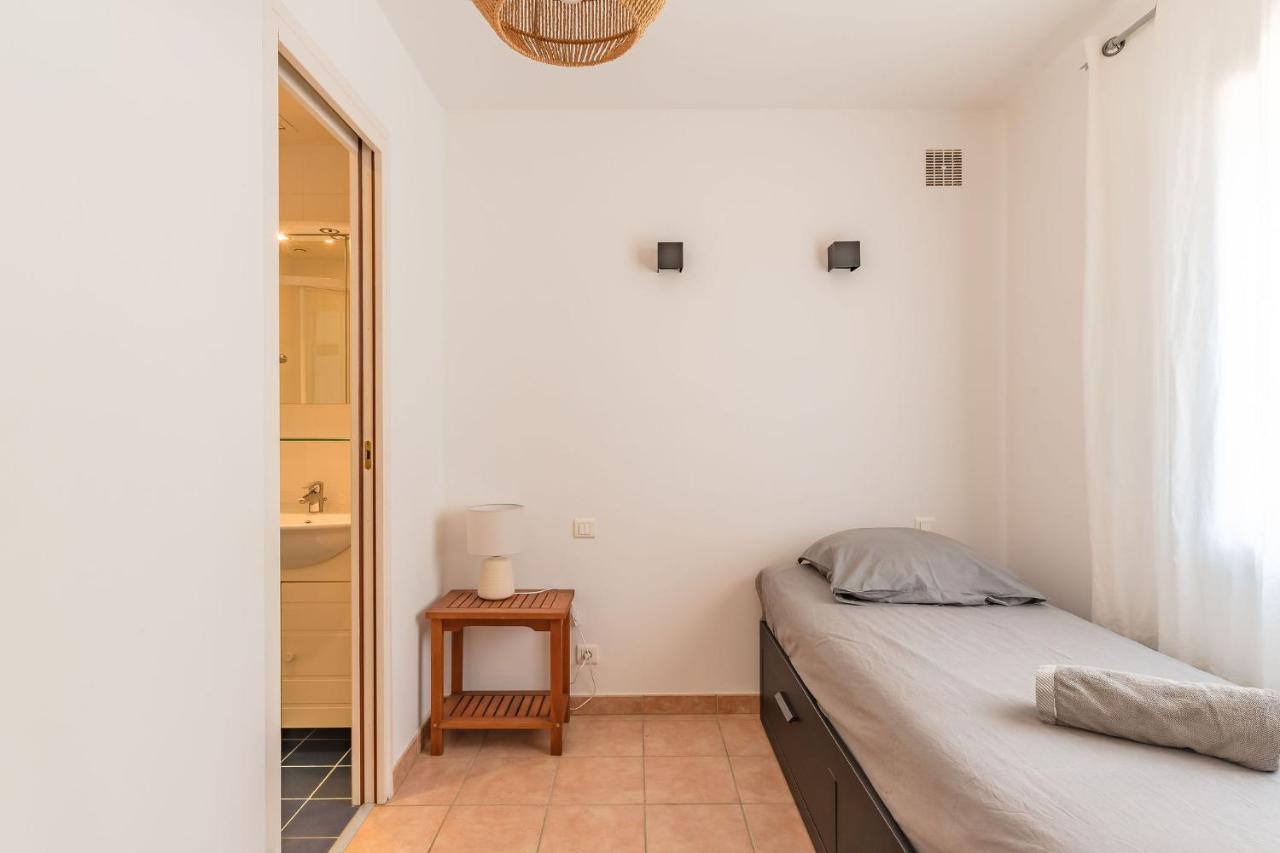 Villa Vue Mer Presqu'Ile De Giens Avec Piscine 耶尔 外观 照片
